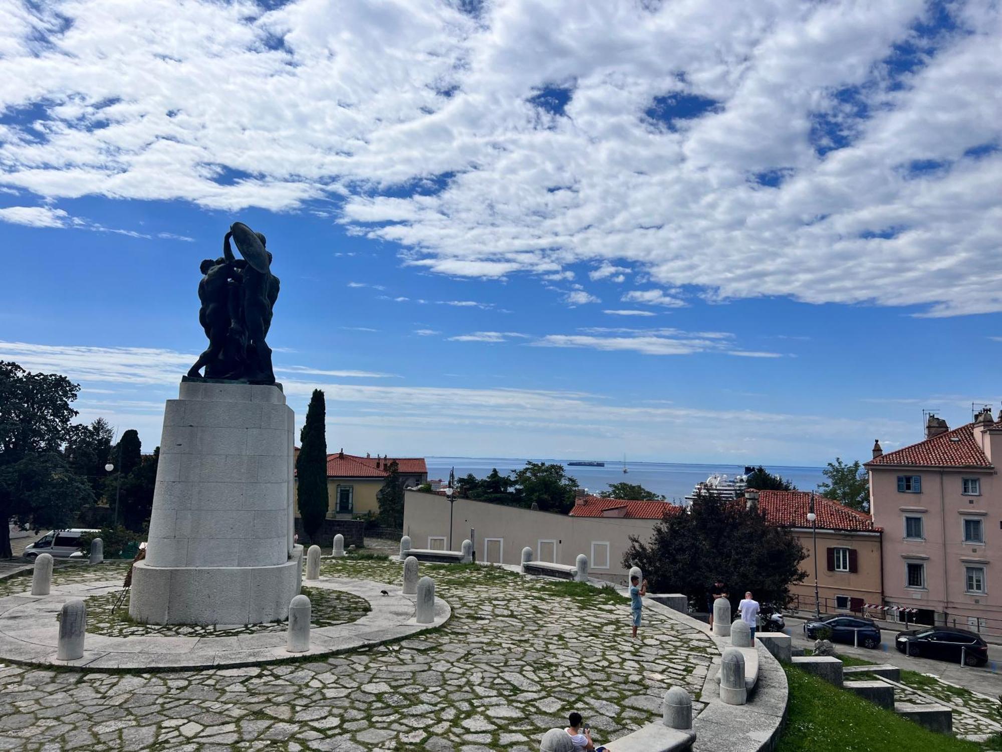 Appartamento Al Castello Trieste Exterior foto